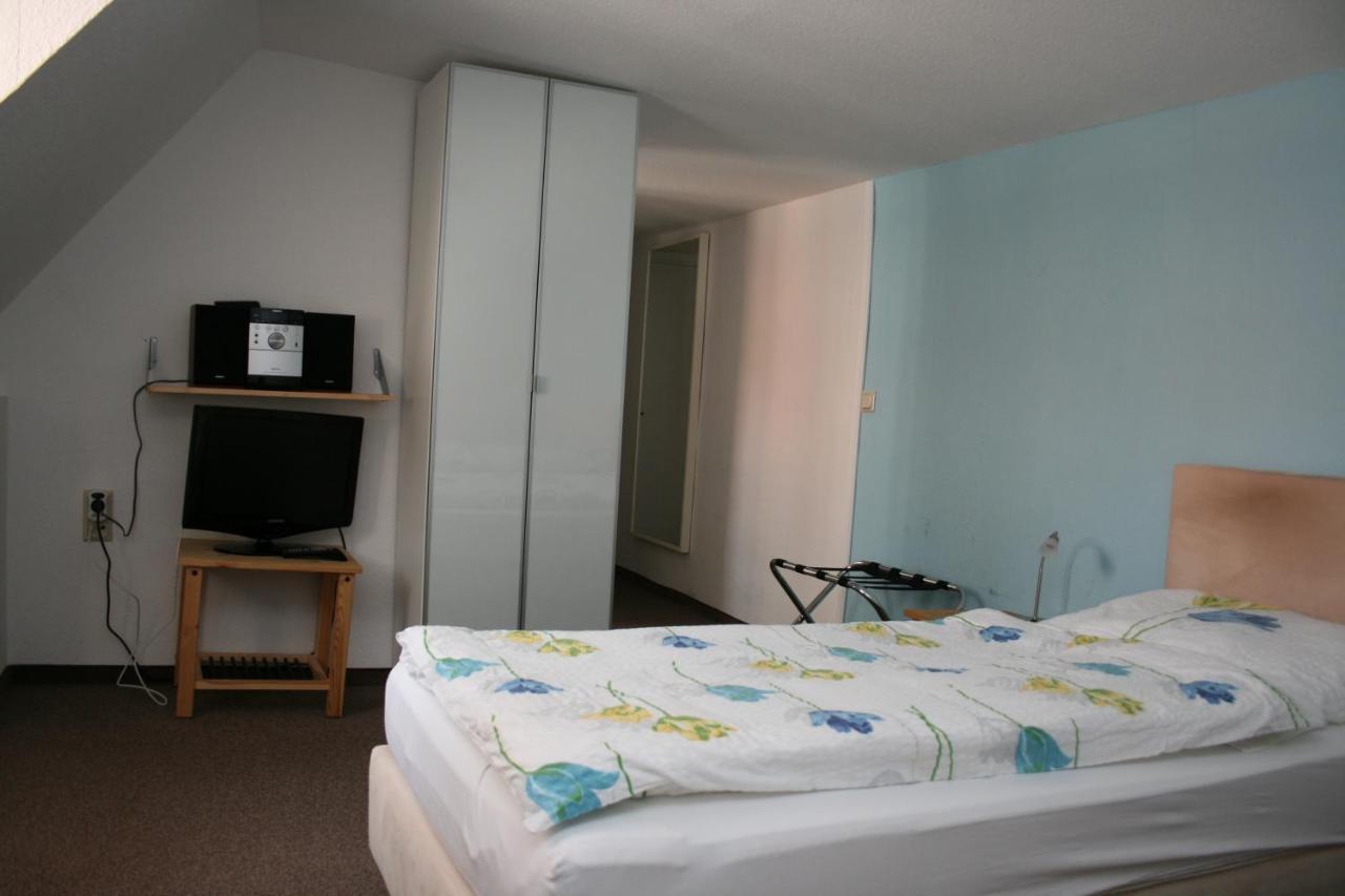 Pension-Ristorante Ventura Ehemals Reinhards Pension Hornburg  Стая снимка