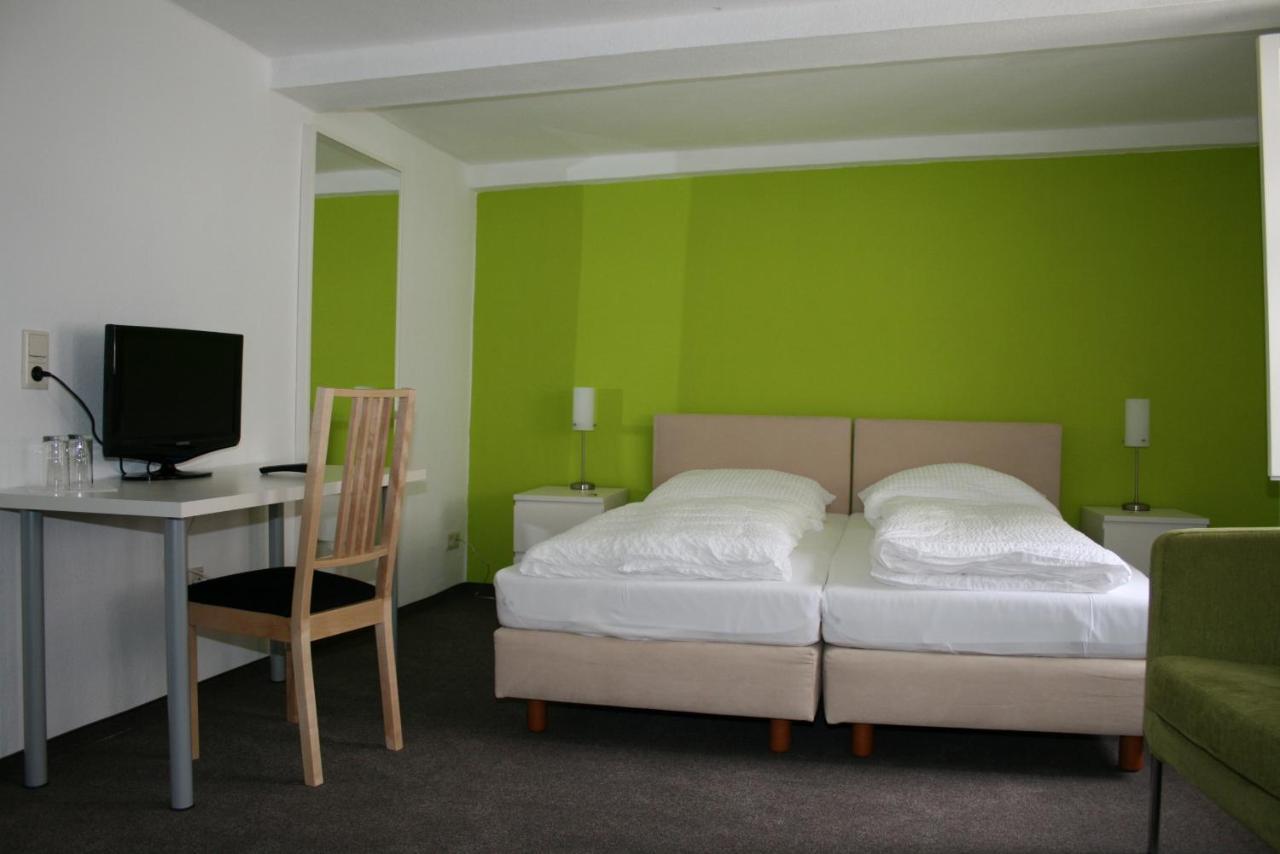 Pension-Ristorante Ventura Ehemals Reinhards Pension Hornburg  Стая снимка