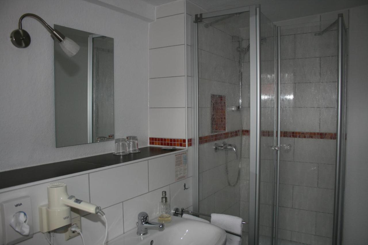 Pension-Ristorante Ventura Ehemals Reinhards Pension Hornburg  Стая снимка